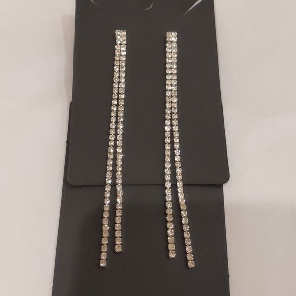 Clear Rhinestone Extra Long Tassel Earrings - Picture 3 of 12